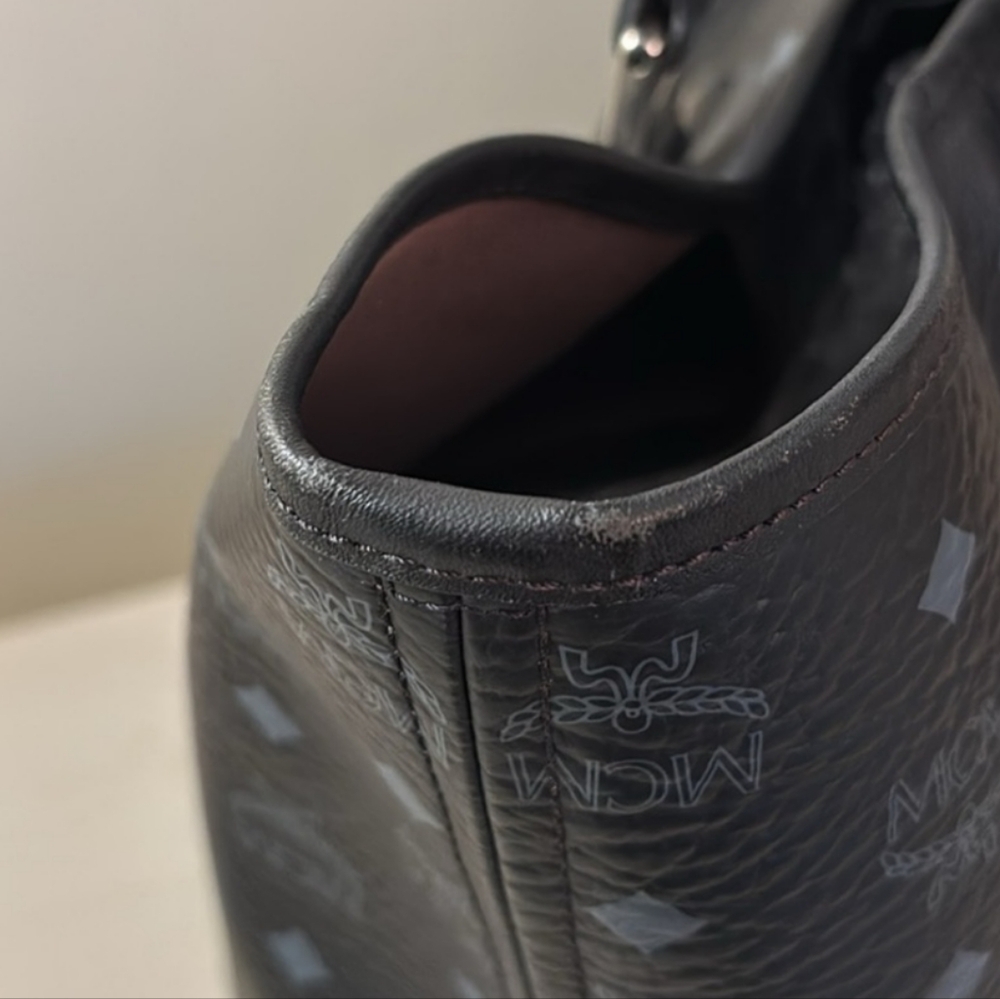 💯 Auth MCM Black Leather Tote Bag  (Medium) - Picture 10 of 16